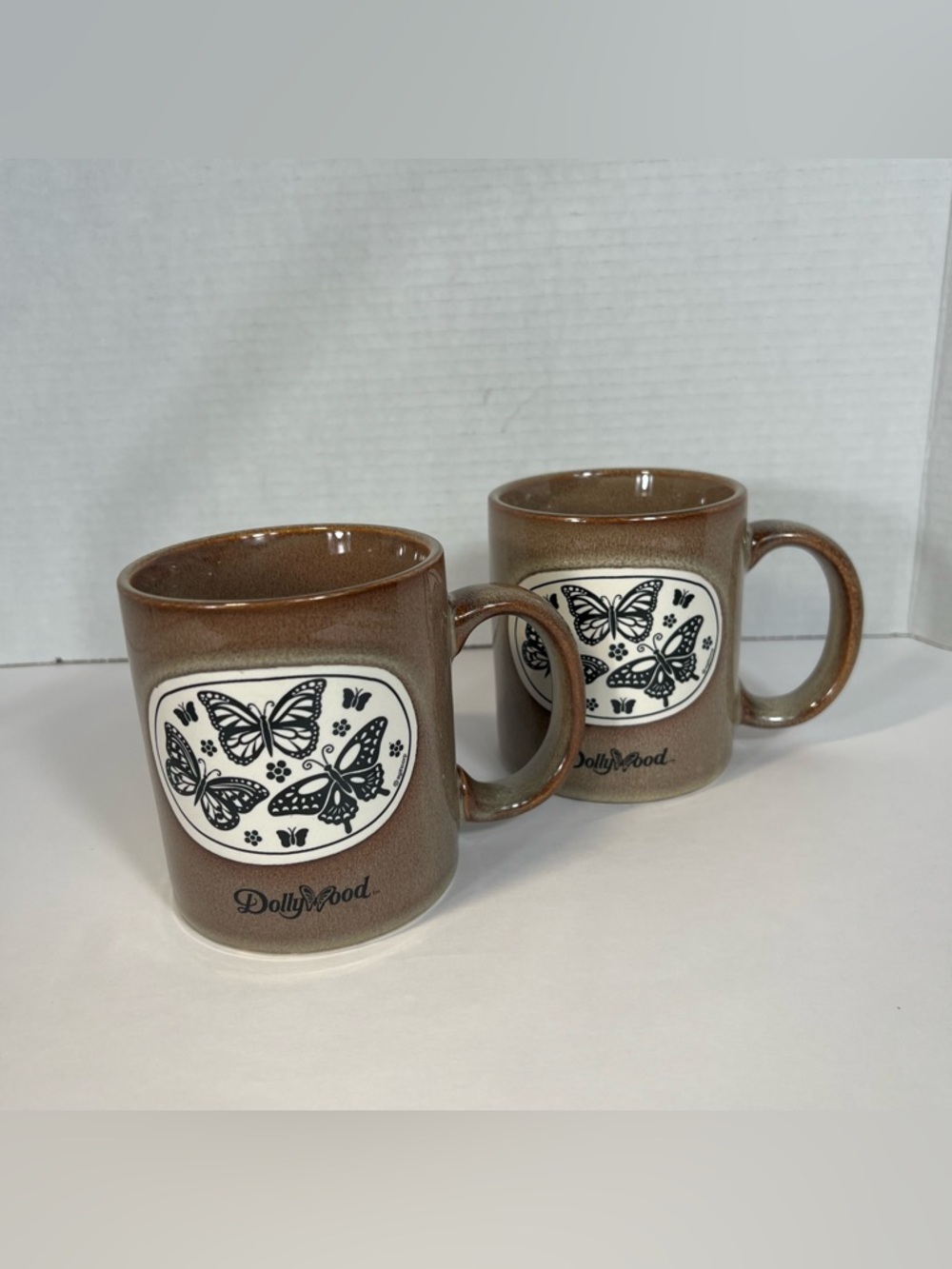 Dolly Parton Dollywood Butterfly Mug Set Brown Stoneware Coffee Cup 2pc